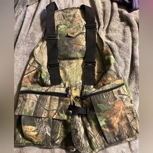 Whitewater Outdoors Hunting Camo Hunting Vest